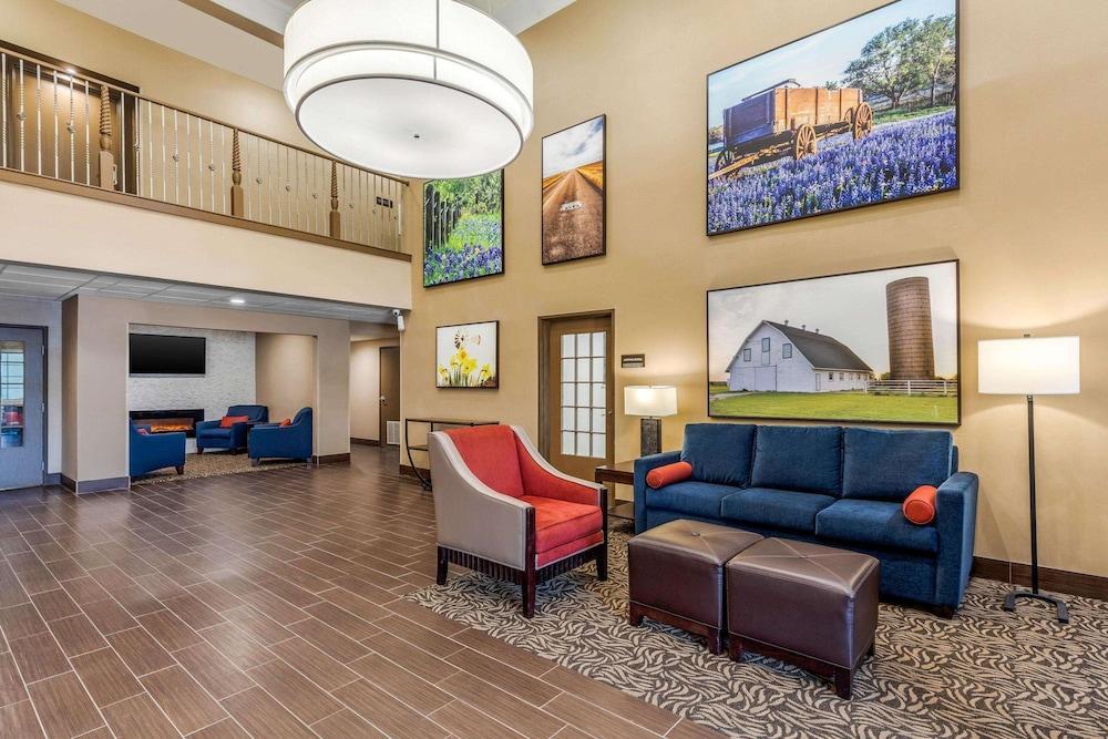 Comfort Suites Lufkin Exterior photo