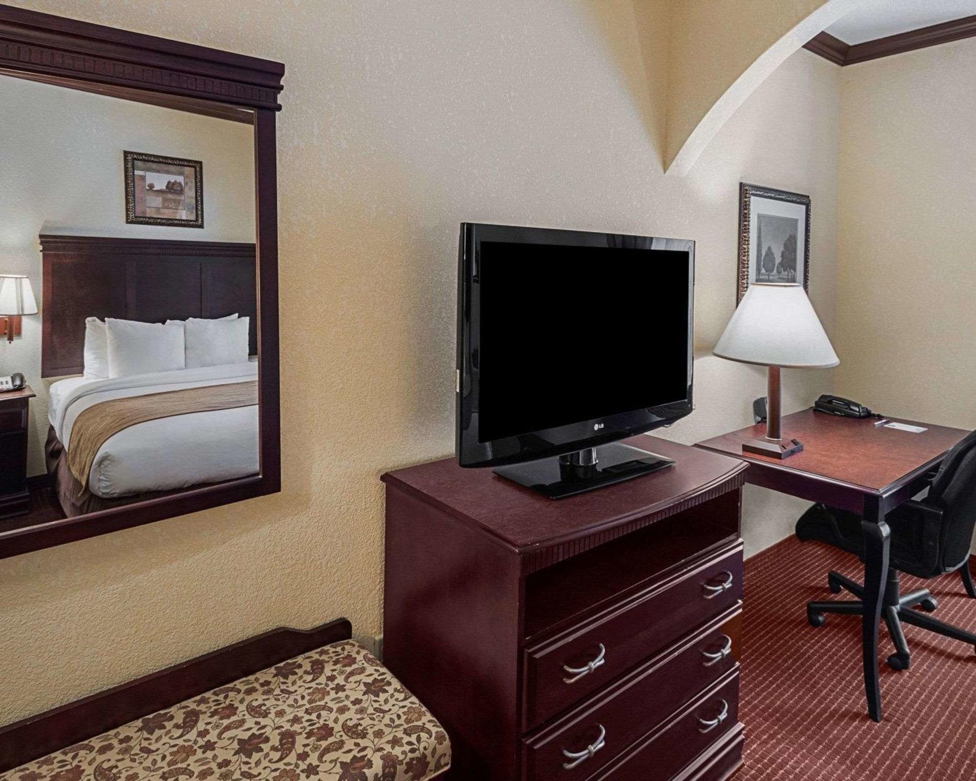 Comfort Suites Lufkin Exterior photo