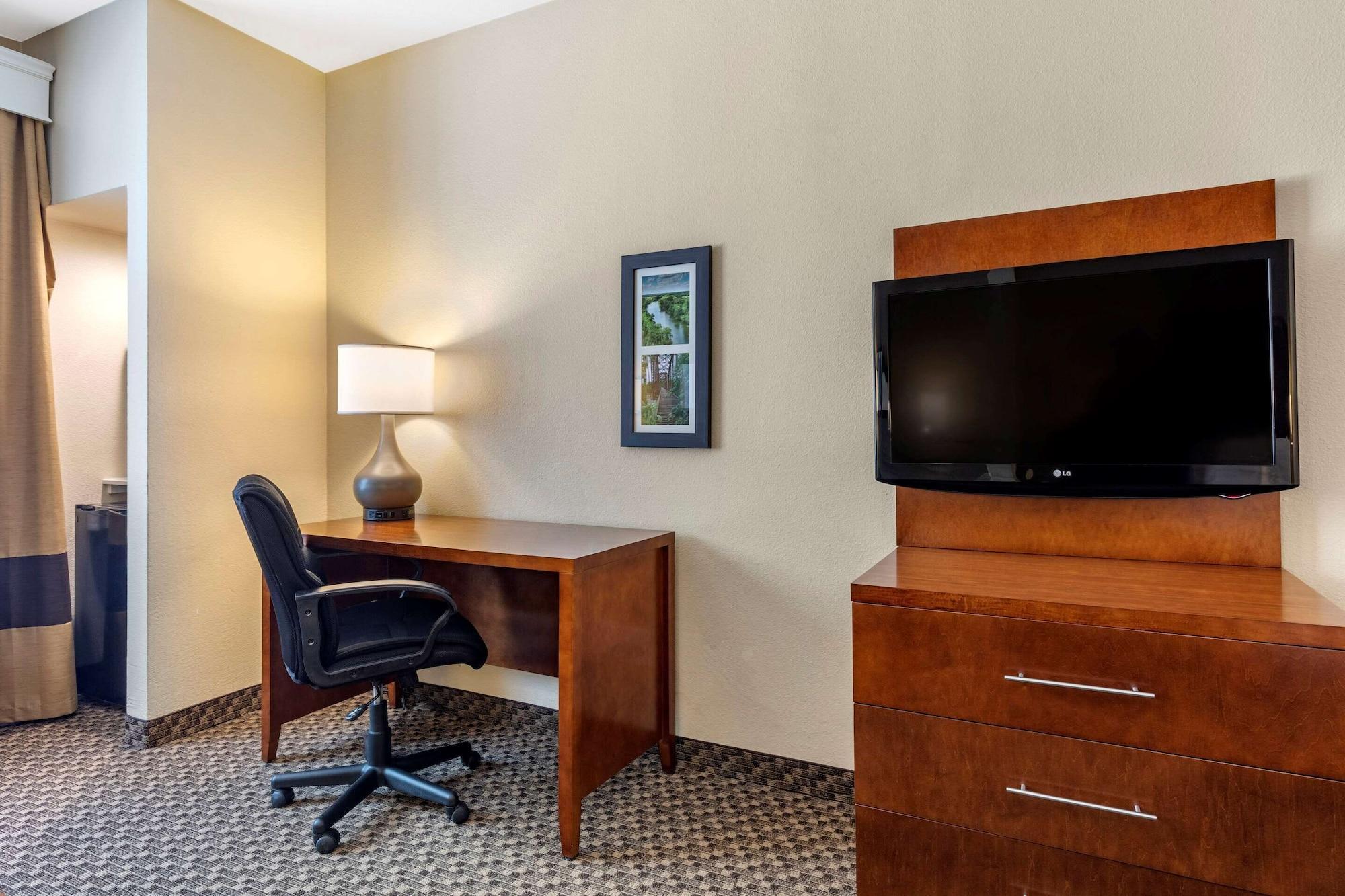 Comfort Suites Lufkin Exterior photo