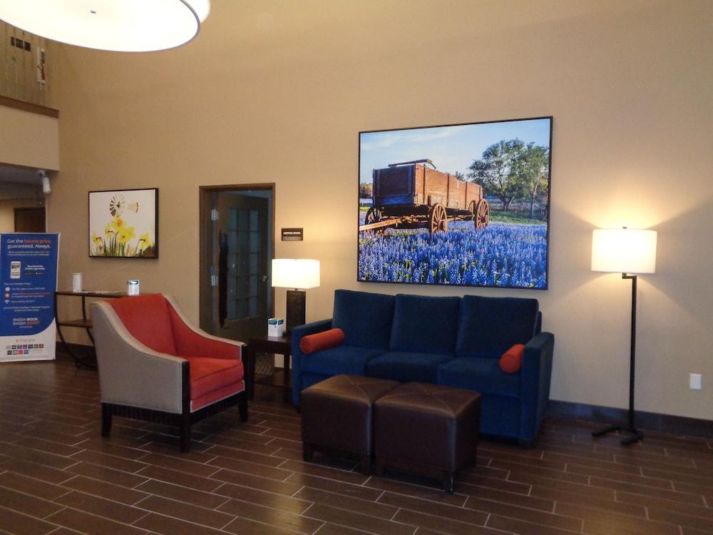 Comfort Suites Lufkin Exterior photo